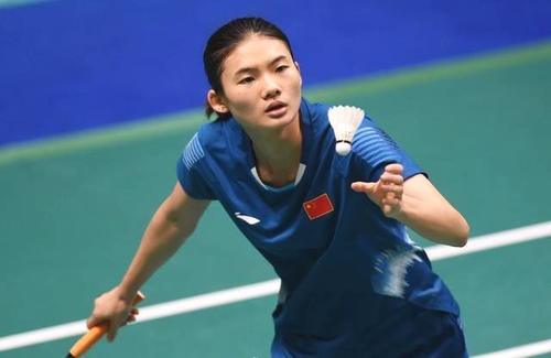 这让她在与 这让她在与