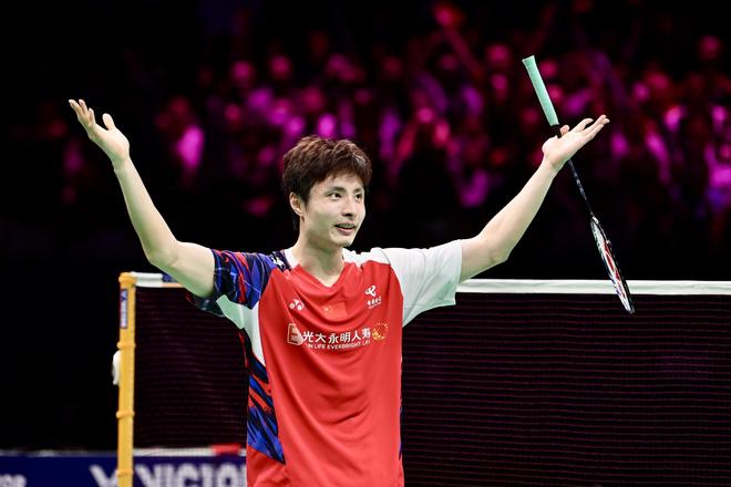 他們通過這 他們通過這