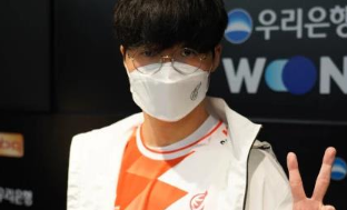 足球球衣已 足球球衣已