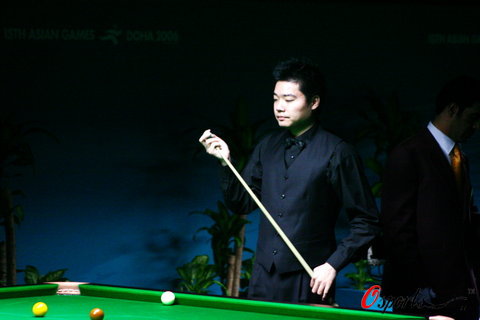 比赛形势紧 比赛形势紧