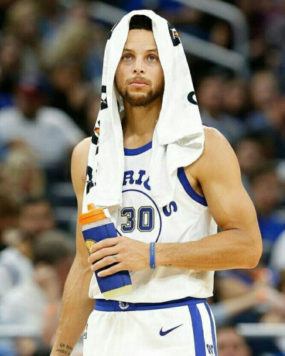 他更关注于 他更关注于