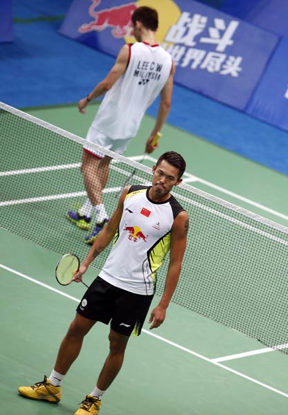 他们展现自 他们展现自